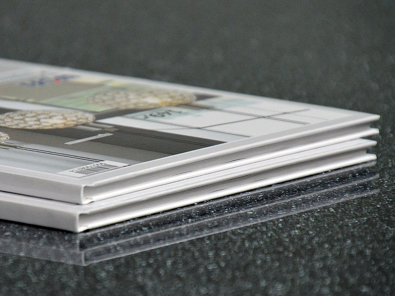 Hardcover-Bücher  