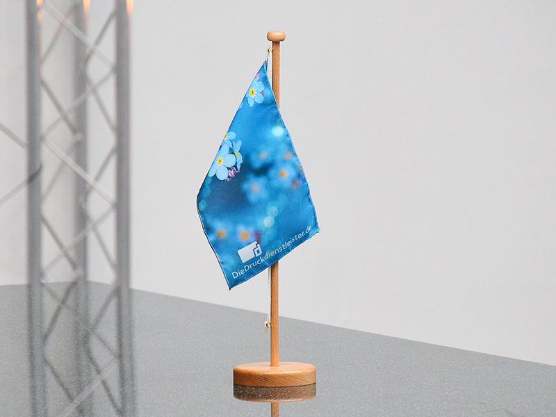 Tischflagge Camper des Jahres Tischfahne Fahne Flagge 10 x 15 cm 